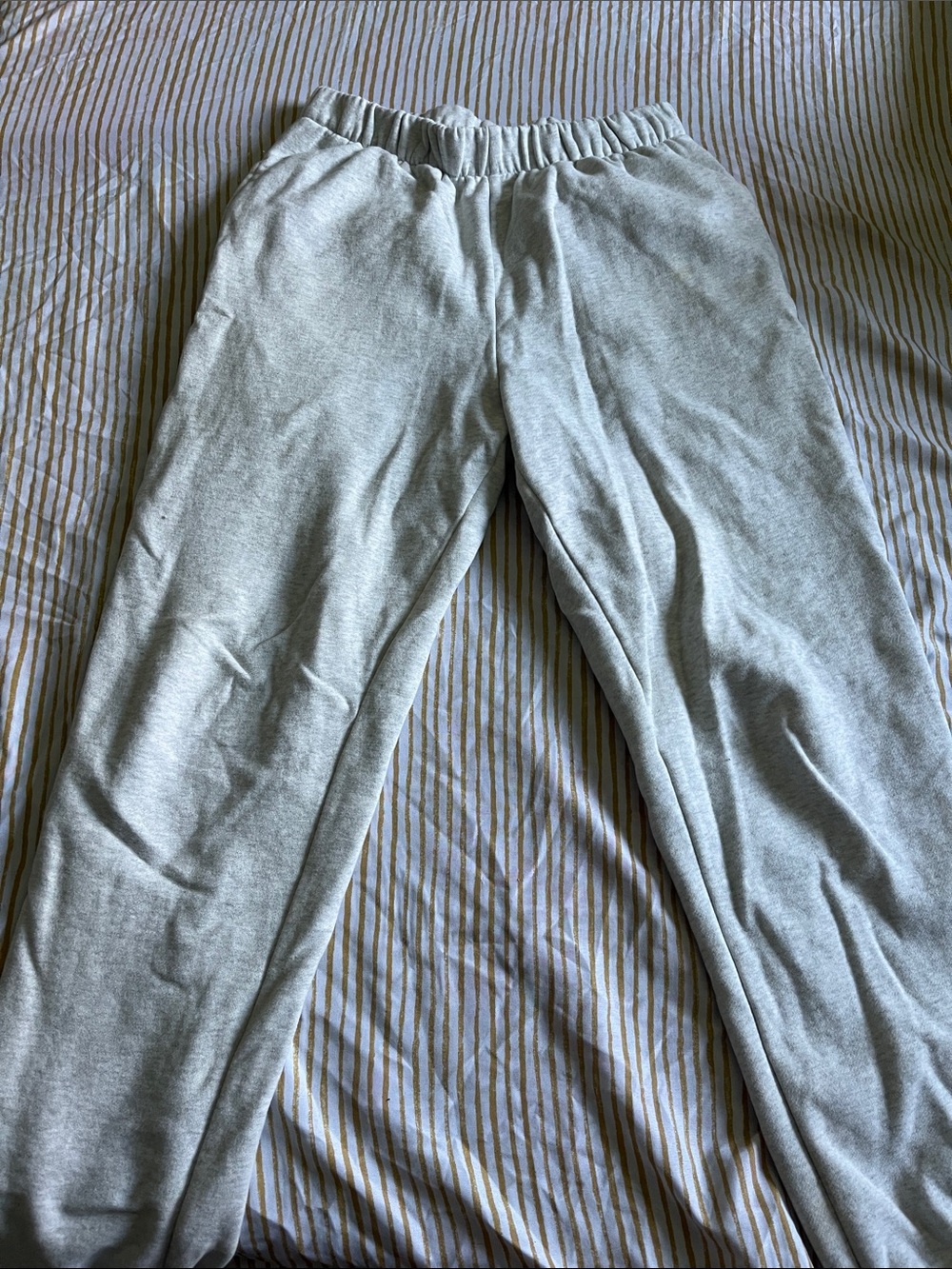 HARLOW GREY SWEATS | SIZE SMALL